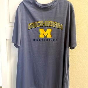 Michigan Wolverines NWT XL Short Sleeved Athletic Apparel Shirt